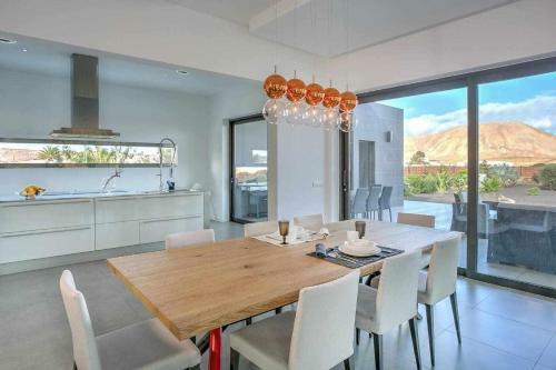 Villa La Oliva Luxury House