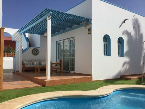 Cozy Villa By Mahbo