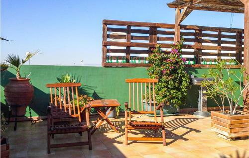 Nice Apartment In La Puebla With 2 Bedrooms