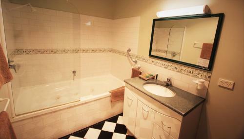 Bed & Breakfast Orana House