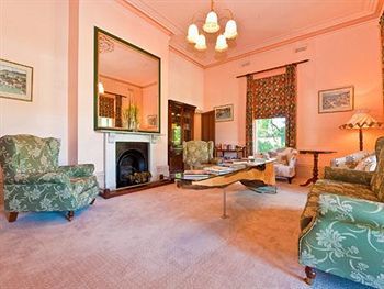 Hostal Gattonside Heritage Accommodation