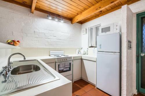 Apartamentos Cottesloe Beach Chalets