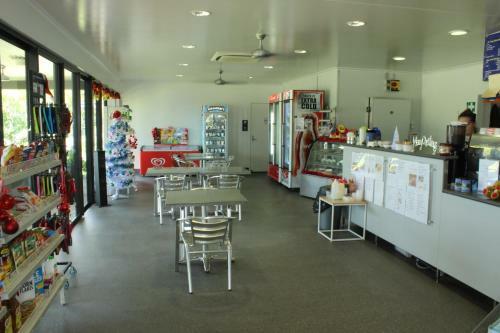 Dunk Island View Caravan Park