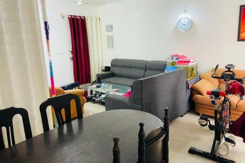 Apartamento La Casa Roja Blanca (Huge 3bhk)