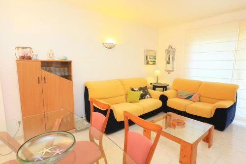 Apartamento Marinternum La Pineda 28028 Family Complex