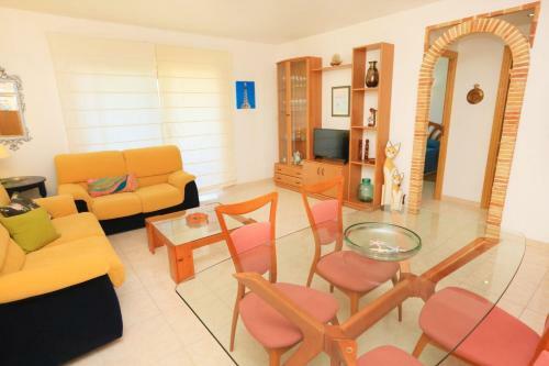 Apartamento Marinternum La Pineda 28028 Family Complex