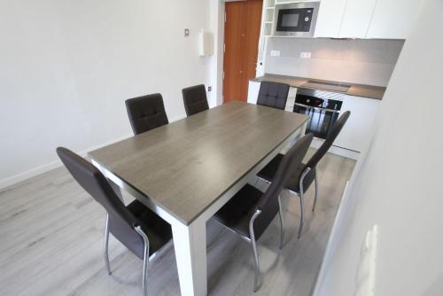 Apartamento Carrer de Vict�ria Dels �ngels, 11