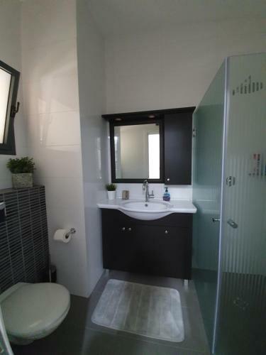 Hostal Studio By The River