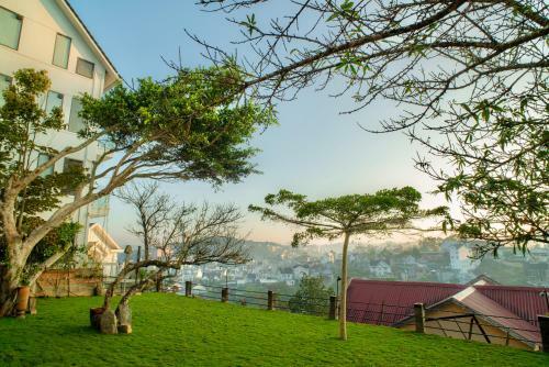 Hotel The Bloom Dalat
