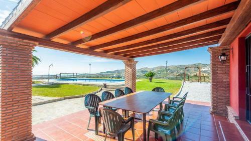 Villa Casa Laura Benamocarra By Ruralidays