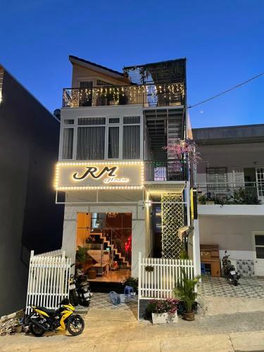 Hostal Rymy House
