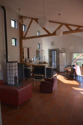 Casa Les Roques