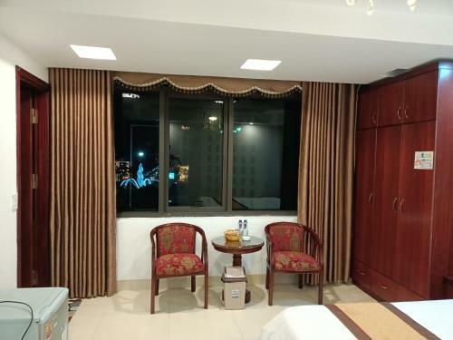 Glory Hotel