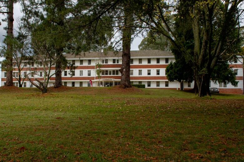 Hotel Linaker Art Deco Nurses Quarters