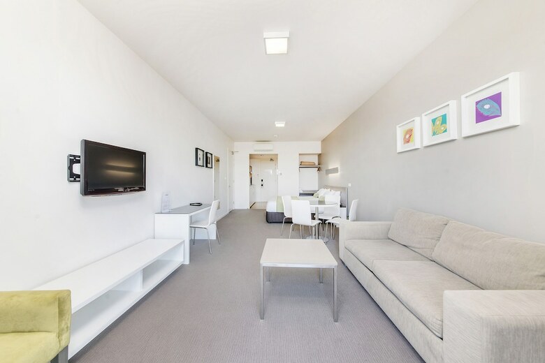 Aparthotel Abode Gungahlin