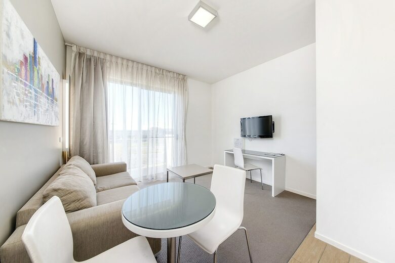 Aparthotel Abode Gungahlin