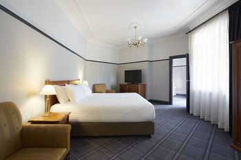 Hotel The Brassey Of Canberra