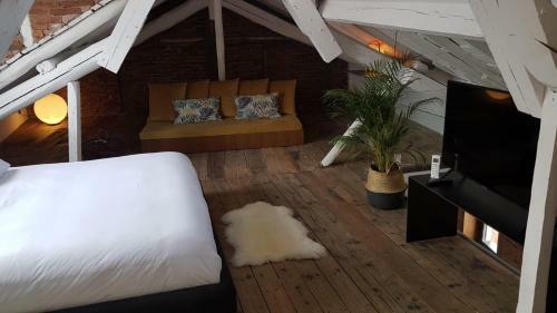 Hostal 13 Suites