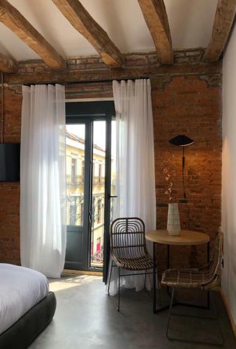 Hostal 13 Suites