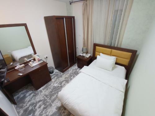 Golden Rose Hotel