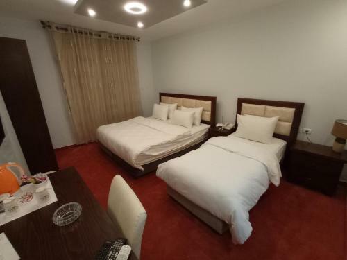 Golden Rose Hotel