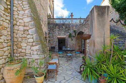 Villa Casa Se�orial �nica; Con Jacuzzi, Sauna Y Piscina.