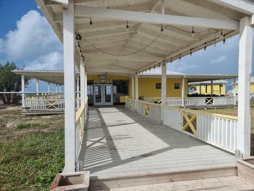 Stunning 1-bed Cottage In Codrington