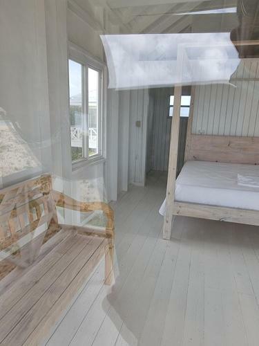 Charming 1-bed Cottage In Codrington