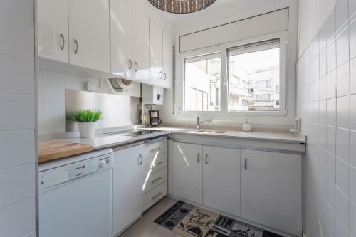 Apartamento Port de Llan�a , La Miranda
