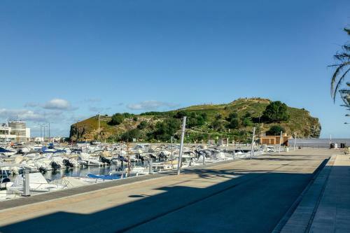 Apart En Paseo Mar�timo 1-3