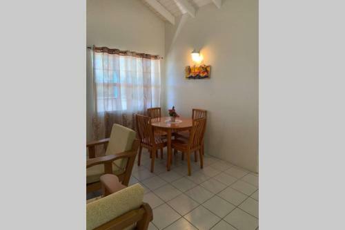 Neem View Apartment#9