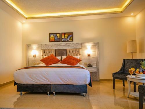 Petra Canyon Hotel