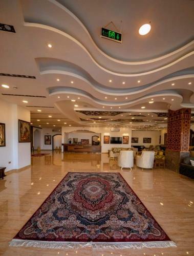 Petra Canyon Hotel