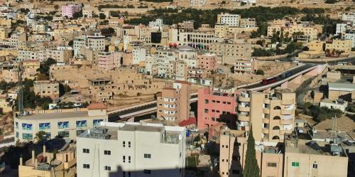 Rakan Apartments