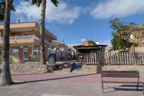 Apartamento Minutes To The Beach