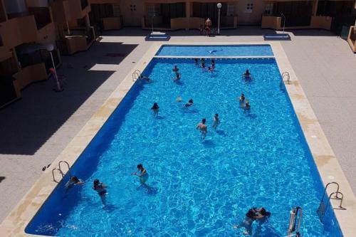 Spacious 2 Bedroom Apartment With Communal Pool