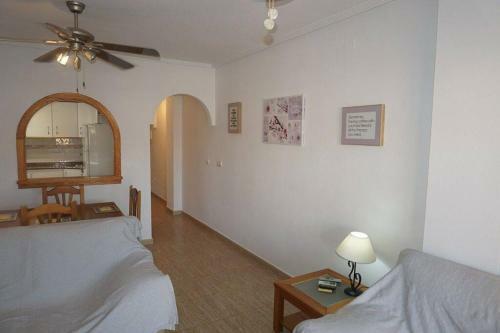 Spacious 2 Bedroom Apartment With Communal Pool