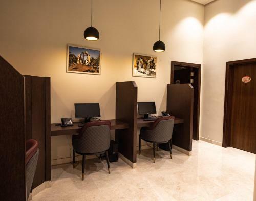 Rozana Hotel