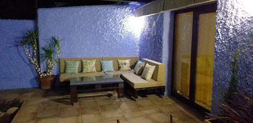 La Casita Azul