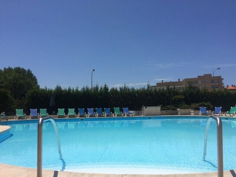 Hotel Meia Lua
