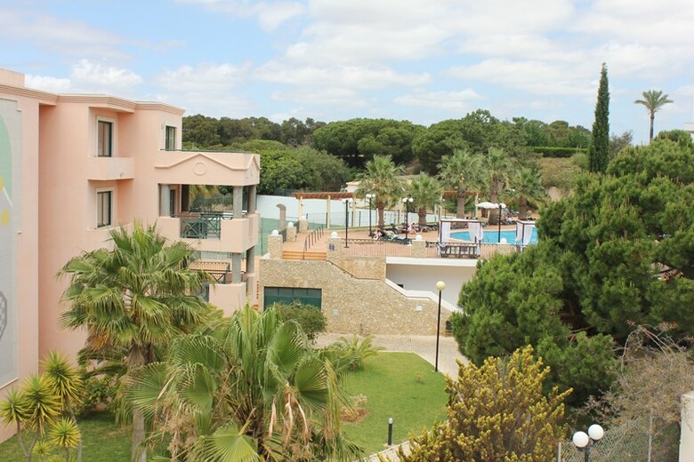 Aparthotel Balaia Plaza