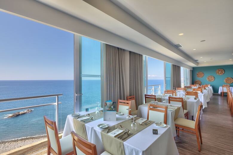 Hotel Orca Praia