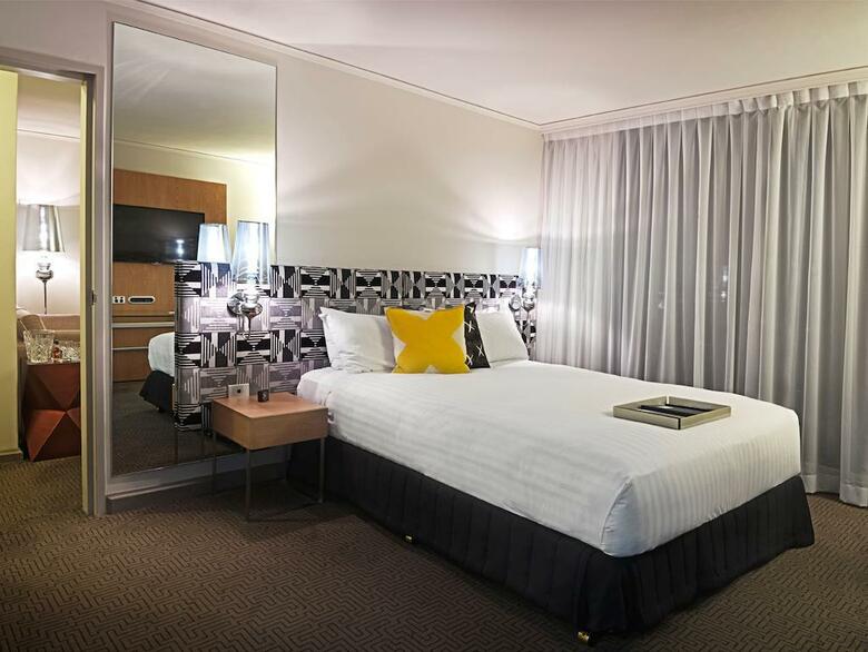 Hotel Qt Canberra