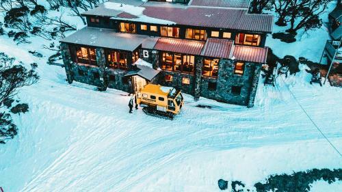 Boonoona Ski Lodge