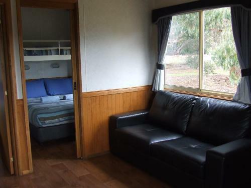 Lodge Western Ki Caravan Park & Wildlife Reserve