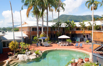 Hotel Cairns New Chalon