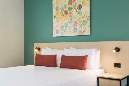 Balaclava Hotel