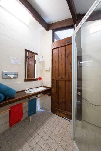 Blackheath Motor Inn