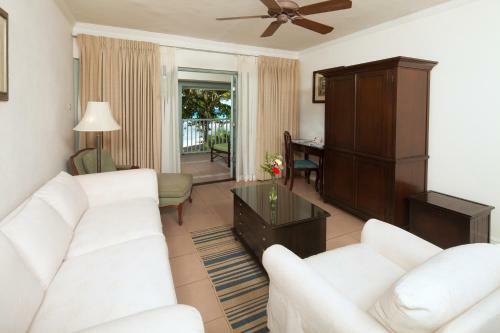 Savannah Beach Club Hotel & Spa