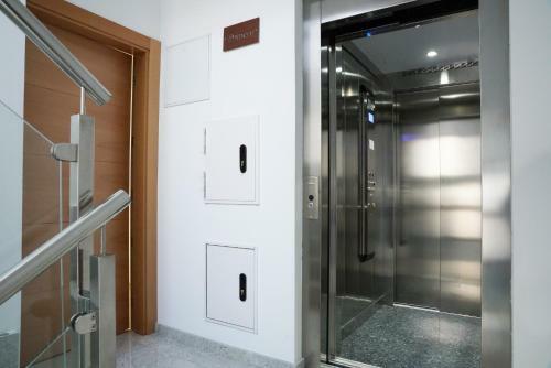 Apartamentos Reloj De Berger�n